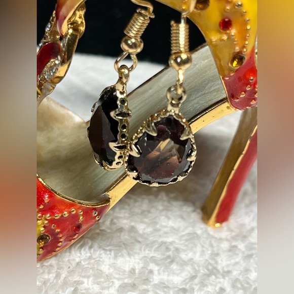 Smoky gradient ,fade to black /bi Coloured earrings - Picture 9 of 9